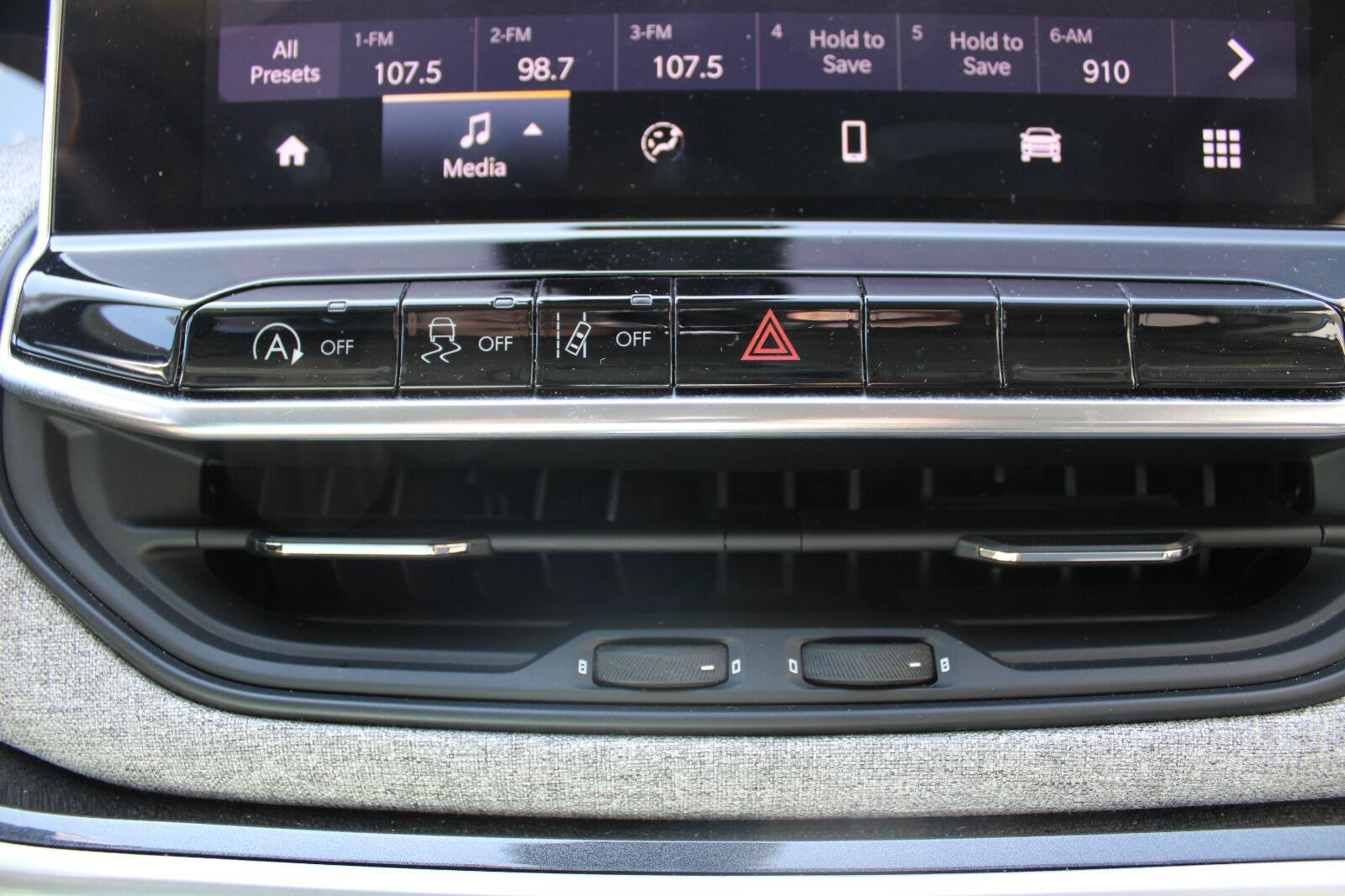 Used 2022 Jeep Compass Latitude AWD/4WD image 20