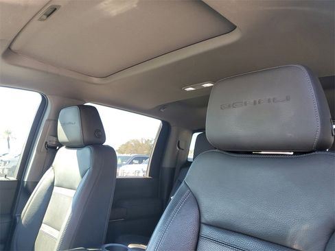 Certified 2023 GMC Sierra 2500 Denali image 23