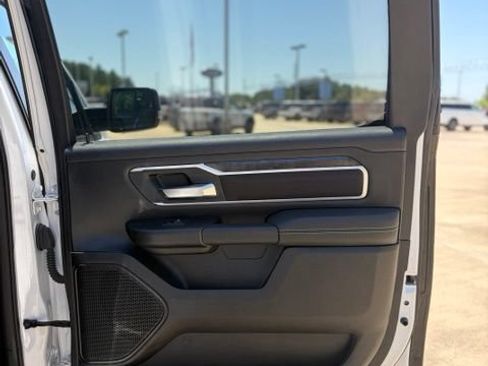 Used 2023 RAM 1500 Big Horn AWD/4WD image 16