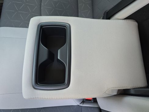 Used 2019 Toyota RAV4 XLE w/ Convenience Package AWD/4WD image 14