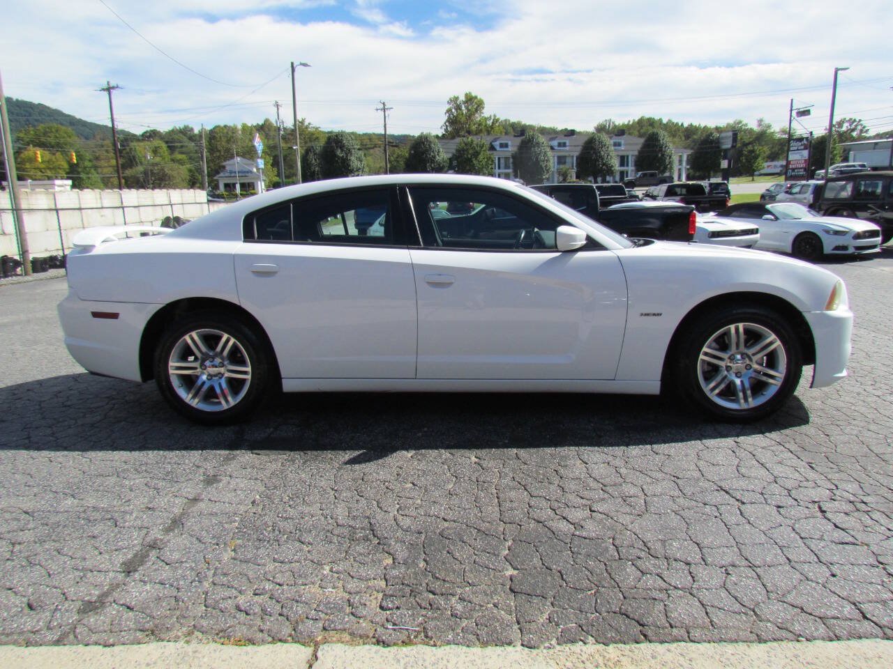 Used 2011 Dodge Charger R/T RWD image 6