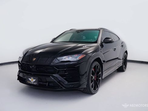 Used 2022 Lamborghini Urus AWD/4WD image 2