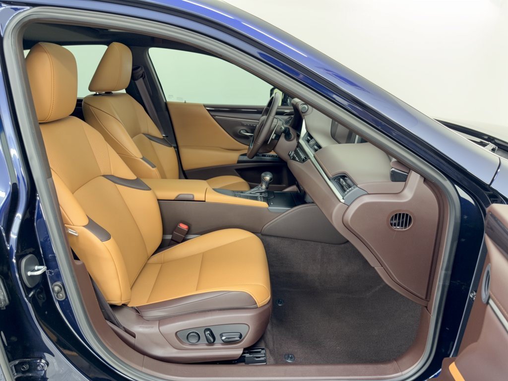 Certified 2020 Lexus ES 350 w/ Premium Package FWD image 31