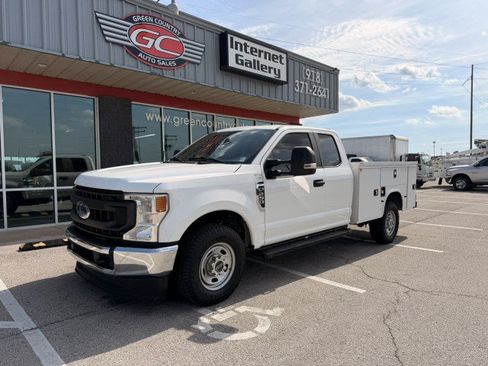 Used 2022 Ford F250 XL w/ Power Equipment Group RWD image 1