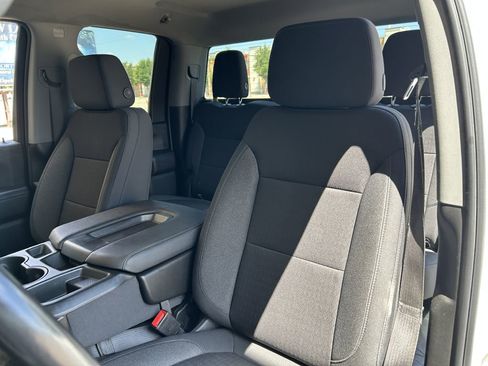 Used 2022 Chevrolet Silverado 2500 LT w/ Convenience Package image 11