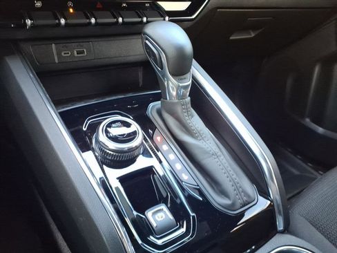 Used 2025 GMC Canyon Elevation w/ Convenience Package image 20