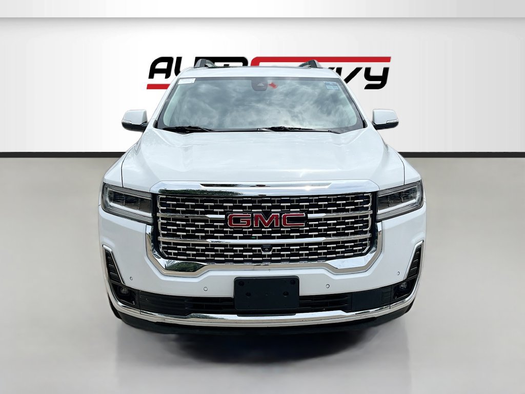 Used 2022 GMC Acadia Denali w/ Denali Ultimate Package FWD image 2