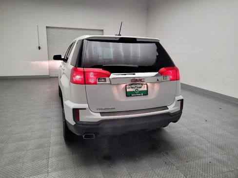 Used 2017 GMC Terrain SLE FWD image 6