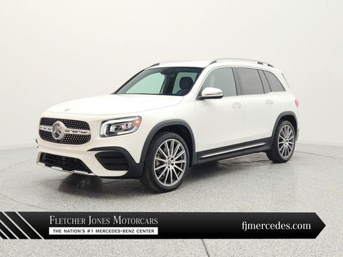 Used 2022 Mercedes-Benz GLB 250 image 1