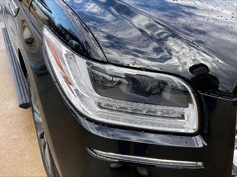 Used 2021 Lincoln Navigator Reserve w/ Luxury Package image 26