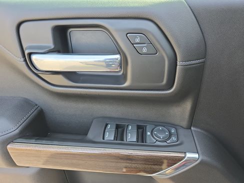 Used 2021 Chevrolet Silverado 1500 RST w/ Z71 Off-Road Package image 30