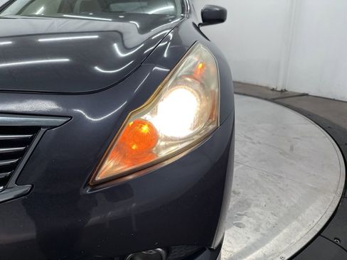 Used 2011 INFINITI G37 Journey w/ Premium Pkg image 29