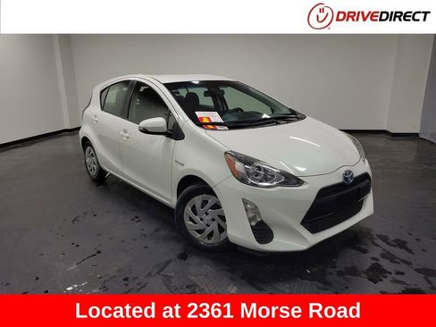 Used 2016 Toyota Prius C Two image 1