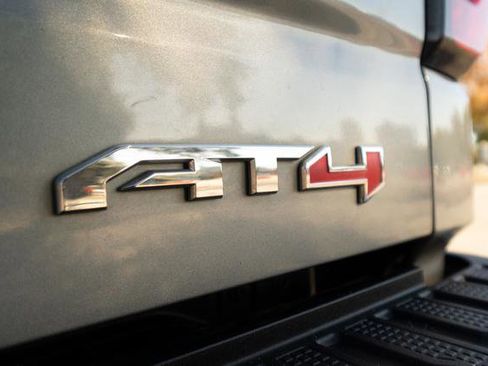 Used 2024 GMC Sierra 1500 AT4 w/ Technology Package image 46