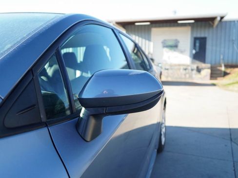 Used 2021 Toyota Corolla LE image 17