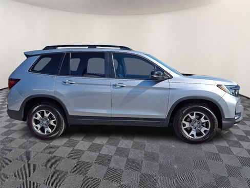 Used 2023 Honda Passport TrailSport image 7