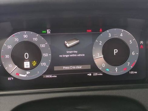 Certified 2026 Land Rover Range Rover Velar Dynamic SE AWD/4WD image 11
