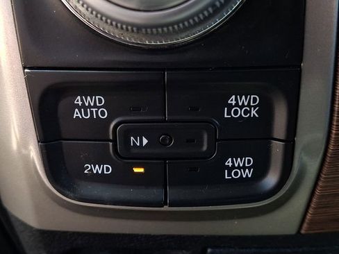 Used 2015 RAM 1500 Laramie w/ Convenience Group image 20