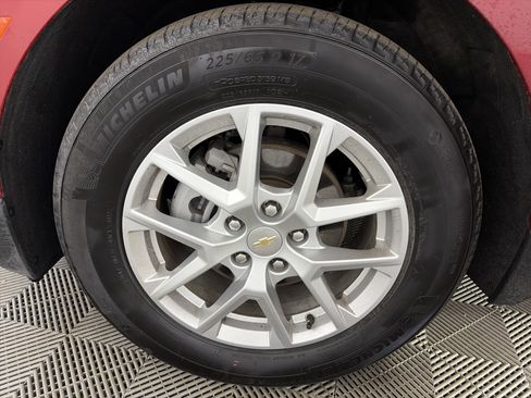 Used 2023 Chevrolet Equinox LT image 12