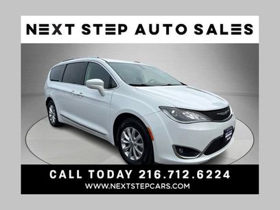Used 2018 Chrysler Pacifica Touring-L