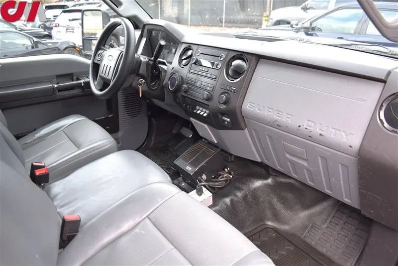Used 2016 Ford F550 4x4 Regular Cab Super Duty image 11