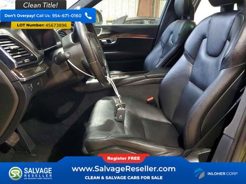 Used 2018 Volvo XC90 T6 Momentum w/ Convenience Package AWD/4WD image 9