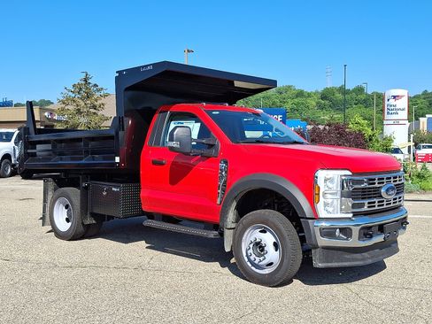 New 2025 Ford F550 4x4 Regular Cab Super Duty image 1