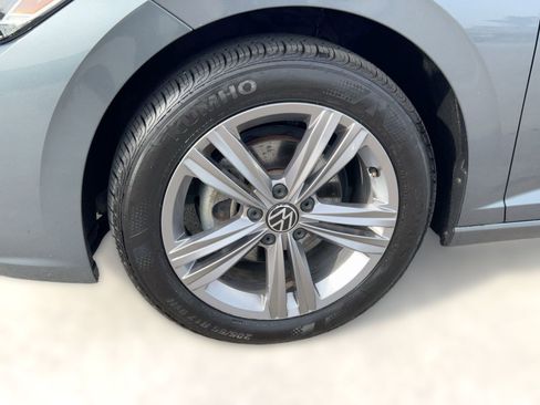 Used 2022 Volkswagen Jetta SE image 12