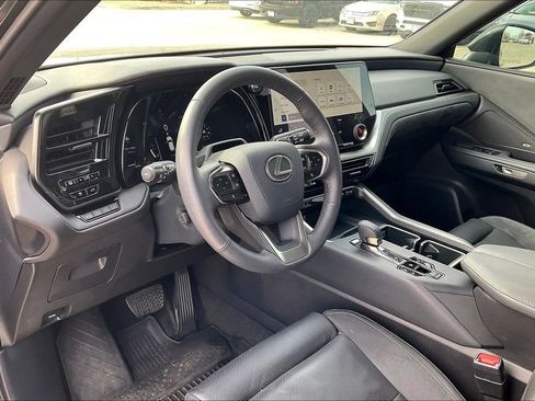 Used 2025 Lexus TX 350 AWD w/ Technology Package image 16