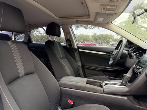 Used 2018 Honda Civic EX-T image 12