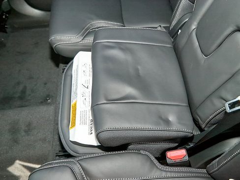 New 2026 Volvo XC90 B6 Ultra w/ Protection Package image 23