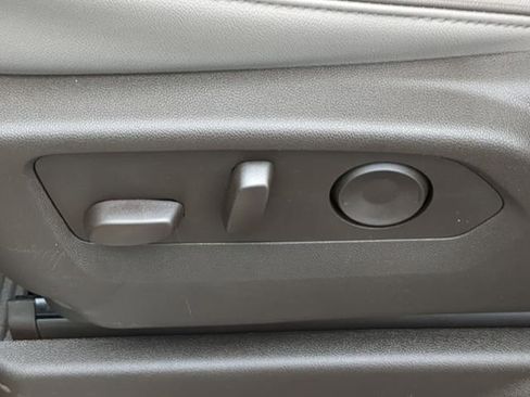 New 2026 GMC Yukon XL Elevation image 24