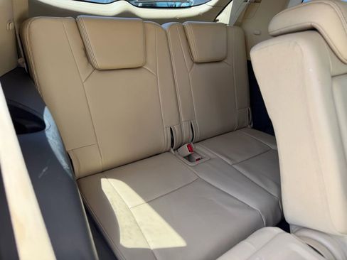 Used 2011 Subaru Tribeca Limited AWD/4WD image 8