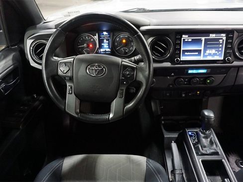 Used 2021 Toyota Tacoma TRD Sport image 6