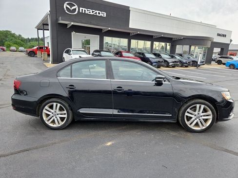 Used 2017 Volkswagen Jetta SEL FWD image 6