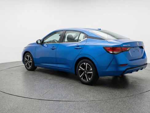 Used 2025 Nissan Sentra SV image 6