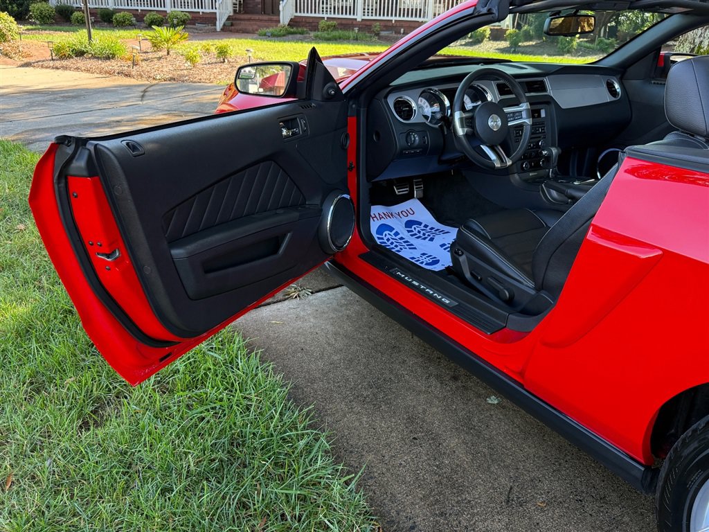 Used 2012 Ford Mustang Premium RWD image 47