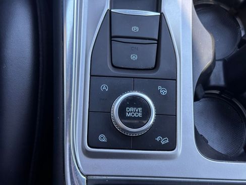 Used 2020 Ford Explorer Platinum w/ Premium Technology Package image 37