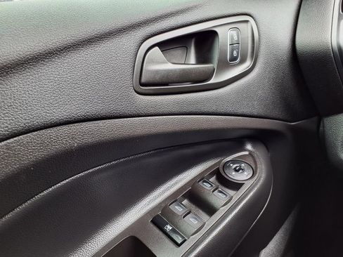 Used 2019 Ford Escape S FWD image 19