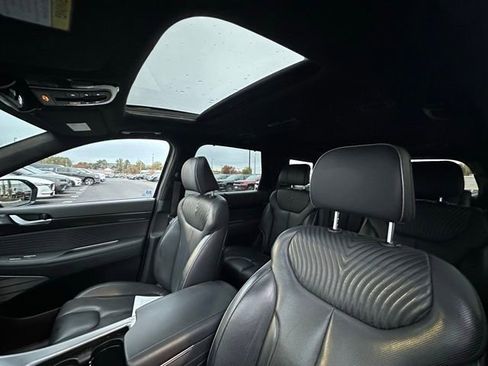 Used 2023 Hyundai Palisade Calligraphy image 26