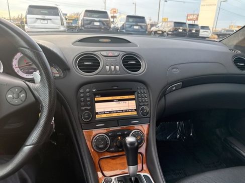 Used 2009 Mercedes-Benz SL 63 AMG image 21