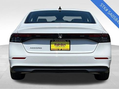 New 2025 Honda Accord SE image 4