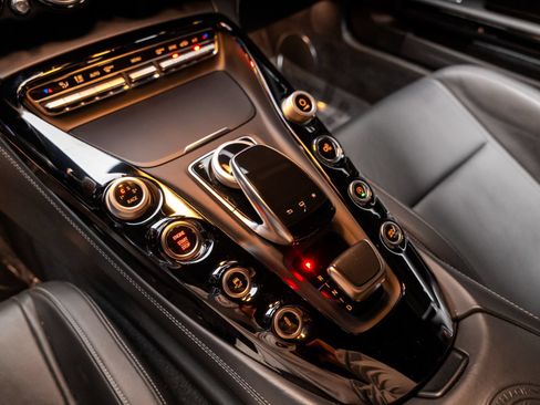 Used 2016 Mercedes-Benz AMG GT S image 6