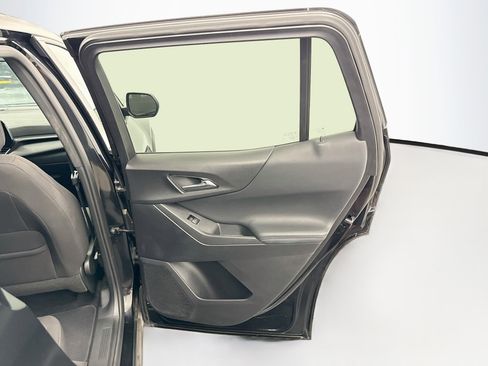 Used 2025 Chevrolet Equinox LT FWD image 29