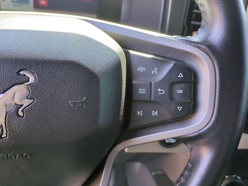 Used 2023 Ford Bronco Badlands image 17