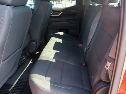 Used 2023 GMC Sierra 1500 Elevation w/ X31 Off-Road Package AWD/4WD image 17