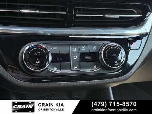 Used 2025 Buick Envista Sport Touring w/ Convenience I Package FWD image 17