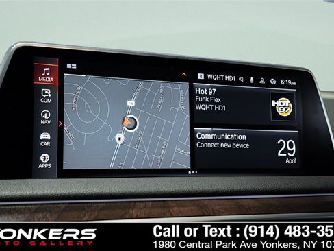 Used 2020 BMW 740i w/ M Sport Package RWD image 48