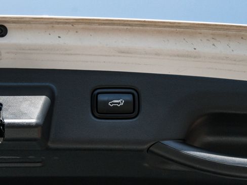 Used 2023 Kia Niro Wave FWD image 29