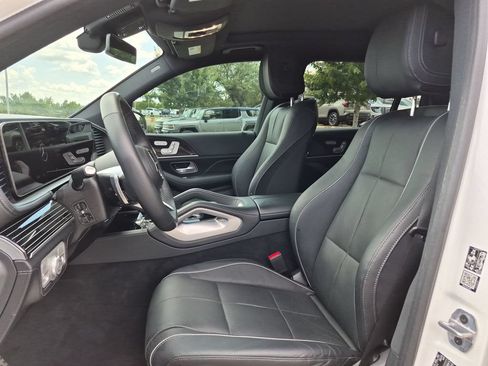 Used 2024 Mercedes-Benz GLS 580 4MATIC image 21